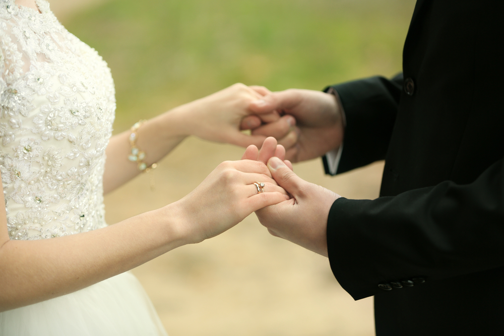 ركائز الزواج: العلاقة الحميمة - المال - السلوك - Al-mara.